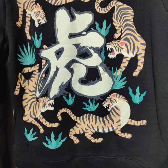 Blind Rooster Women's Sz M Black Tiger Crew Neck Sweatshirt Asian - Picture 5 of 6
